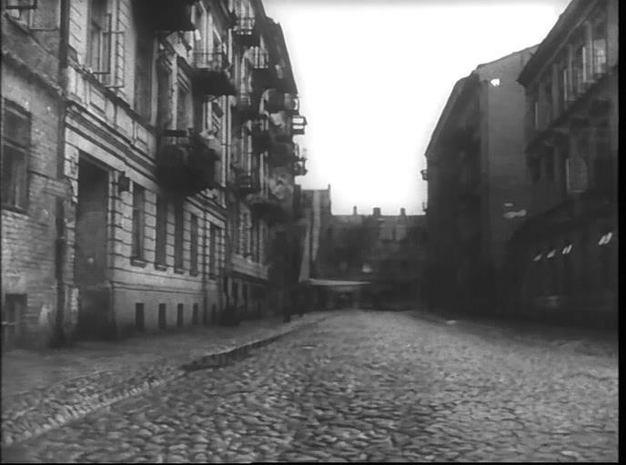 Кадр из фильма Кто он? / Cien (1956)