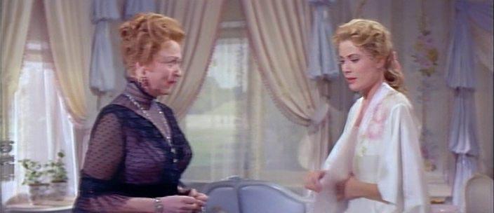 Кадр из фильма Лебедь / The Swan (1956)