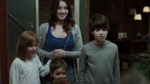 Кадры из фильма Эмили / Emelie (2015)