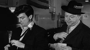 Кадры из фильма Человек в хранилище / Man in the Vault (1956)