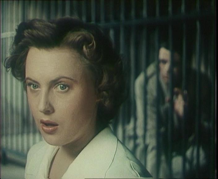Кадр из фильма Она вас любит (1957)
