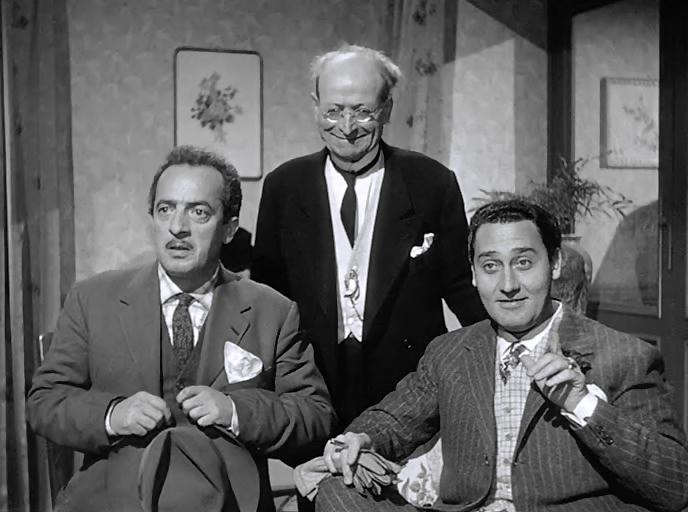Кадр из фильма Доллары прибыли! / Arrivano i dollari! (1957)