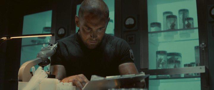 Кадр из фильма Бесконечность / Infini (2015)