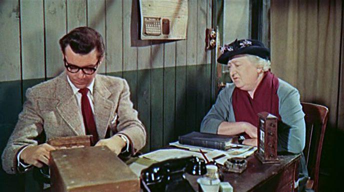 Кадр из фильма Доктор на свободе / Doctor at Large (1957)