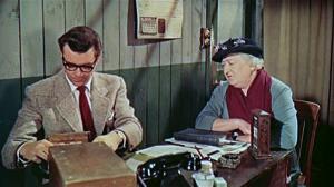 Кадры из фильма Доктор на свободе / Doctor at Large (1957)