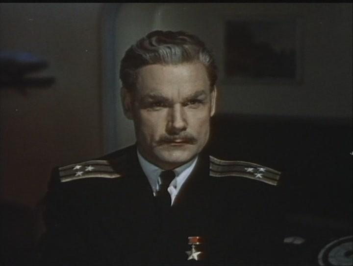 Кадр из фильма Тайна двух океанов (1957)