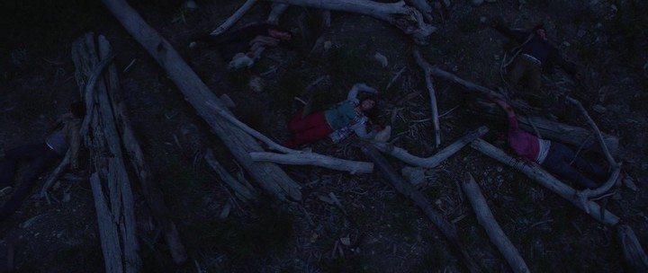Кадр из фильма Ночной огонёк / Nightlight (2015)