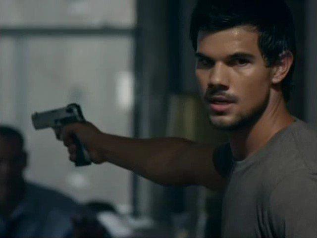Кадр из фильма Трейсеры / Tracers (2015)