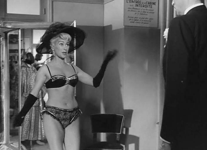 Кадр из фильма Натали / Dracula (1957)
