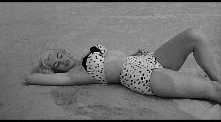 Кадр из фильма Вор-взломщик / The Burglar (1957)