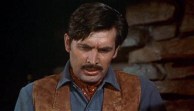 Кадр из фильма Старый Брехун / Old Yeller (1957)