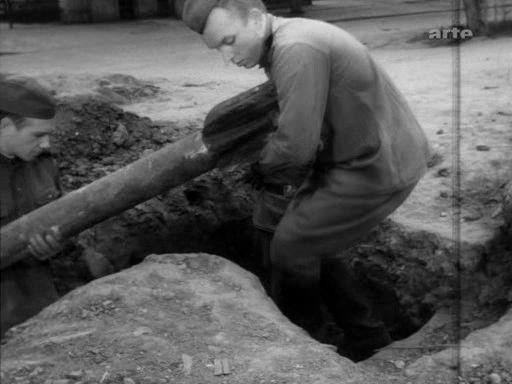 Кадр из фильма Сегодня увольнения не будет (1958)