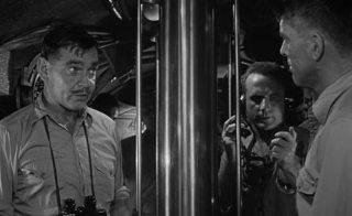 Кадр из фильма Идти тихо, идти глубоко / Run Silent Run Deep (1958)
