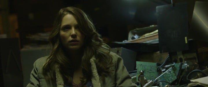 Кадр из фильма Параллели / Parallels (2015)