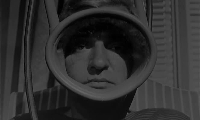 Кадр из фильма Дыхательная трубка / The Snorkel (1958)