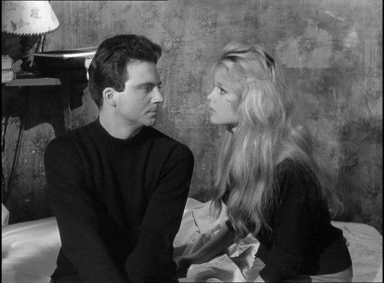Кадр из фильма В случае несчастья / En cas de malheur (1958)