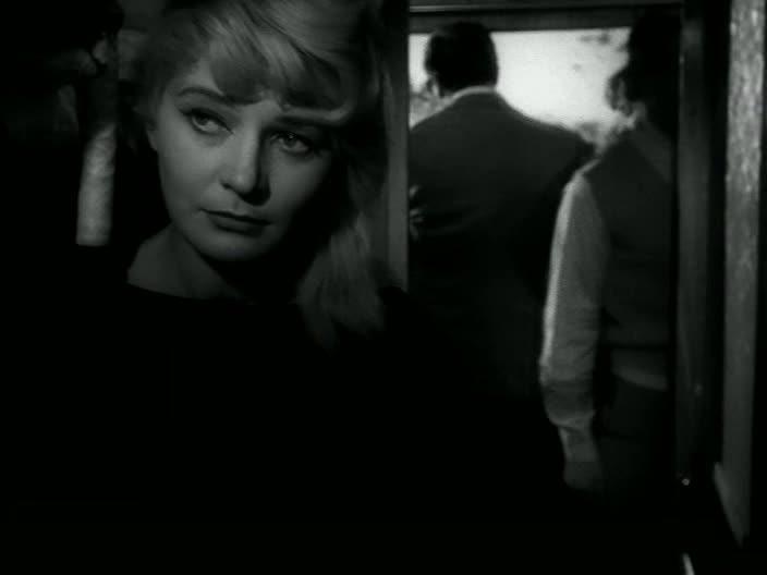 Кадр из фильма Загадочный пассажир / Pociag (1959)