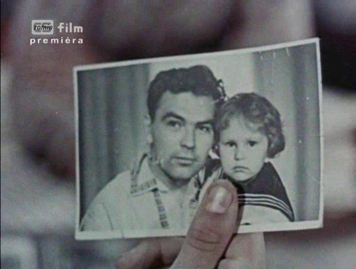 Кадр из фильма Потерянная фотография / Přátelé na moři (1959)