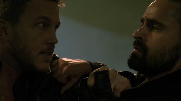 Кадр из фильма Знак почёта / Badge of Honor (2015)