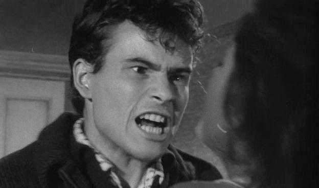 Кадр из фильма Тигровая бухта / Tiger Bay (1959)