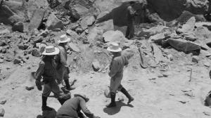 Кадры из фильма Лихорадка приходит в Эль-Пао / La fièvre monte à El Pao (1959)