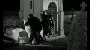 Кадры из фильма Глаза без лица / Les yeux sans visage (1960)