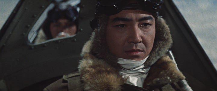 Кадр из фильма Буря в тихом океане / Hawai Middowei daikaikûsen: Taiheiyô no arashi (1960)
