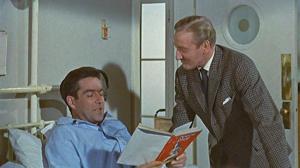 Кадры из фильма Доктор влюбился / Doctor in Love (1960)