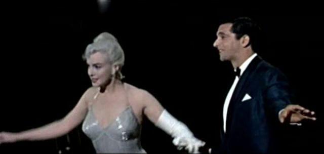 Кадр из фильма Займемся любовью / Let`s Make Love (1960)