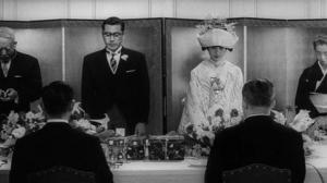 Кадры из фильма Плохие спят спокойно / Warui yatsu hodo yoku nemuru (1960)