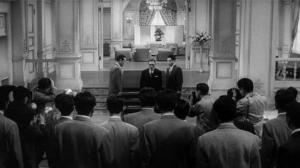 Кадры из фильма Плохие спят спокойно / Warui yatsu hodo yoku nemuru (1960)