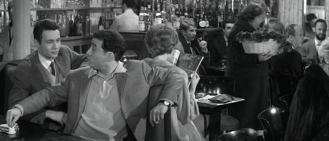 Кадр из фильма Отпустив поводья / La bride sur le cou (1961)