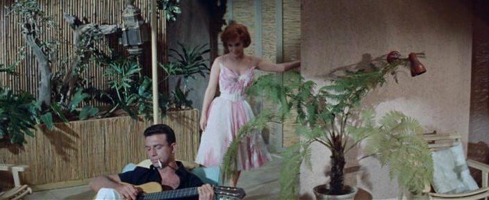 Кадр из фильма Нагими мы приходим в этот мир / Go Naked in the World (1961)