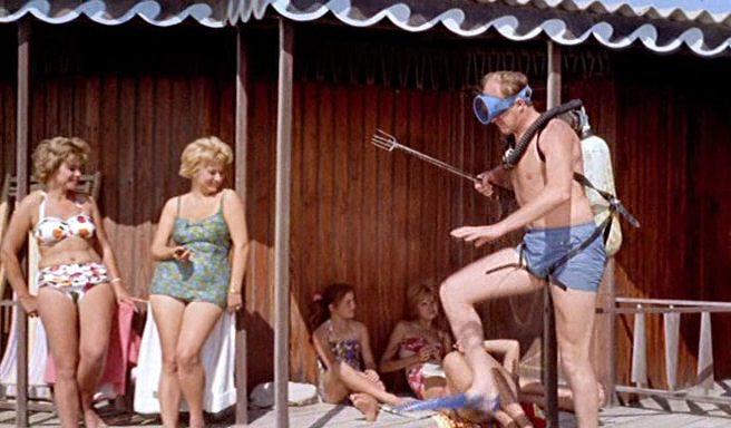 Кадр из фильма Феррагосто в бикини / Ferragosto in bikini (1960)