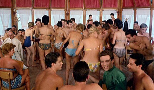 Кадр из фильма Феррагосто в бикини / Ferragosto in bikini (1960)