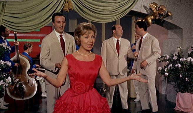 Кадр из фильма Феррагосто в бикини / Ferragosto in bikini (1960)