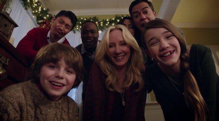 Кадр из фильма В канун Рождества / One Christmas Eve (2014)