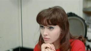Кадры из фильма Женщина есть женщина / Une femme est une femme (1961)