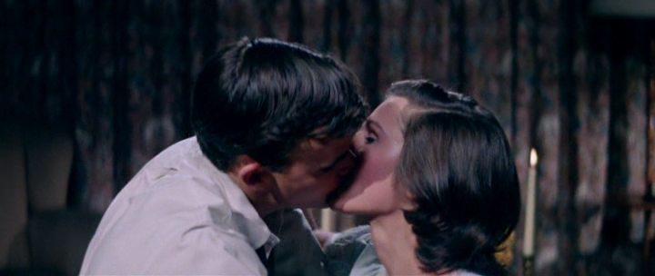 Кадр из фильма Холостяк в раю / Bachelor in Paradise (1961)