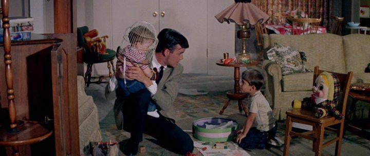 Кадр из фильма Холостяк в раю / Bachelor in Paradise (1961)