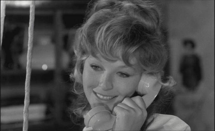 Кадр из фильма Очаровательная лгунья / Adorable menteuse (1962)