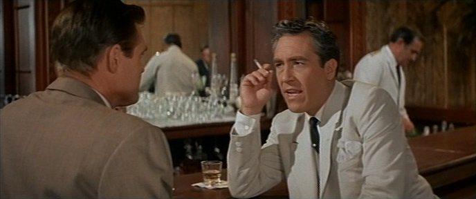 Кадр из фильма Ночь нежна / Tender Is the Night (1962)