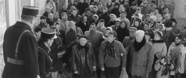 Кадр из фильма Обезьяна зимой / Un singe en hiver (1962)