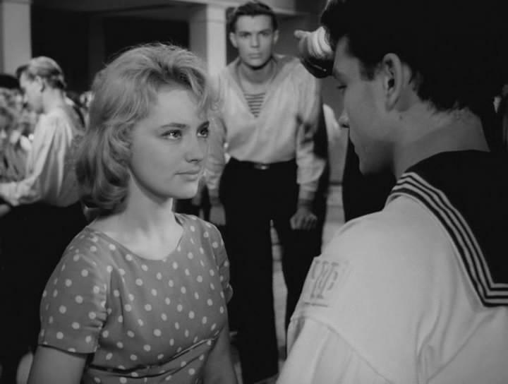 Кадр из фильма Увольнение на берег (1962)