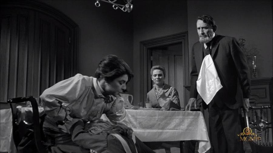 Кадр из фильма Сотворившая чудо / The Miracle Worker (1962)