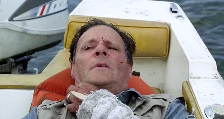 Кадр из фильма На поверхности / The Surface (2014)