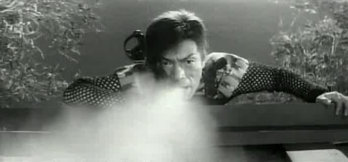Кадр из фильма Кагемару из клана Ига / The Last of Her Clan (1963)