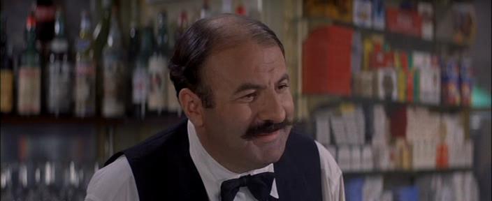Кадр из фильма Нежная Ирма / Irma La Douce (1963)