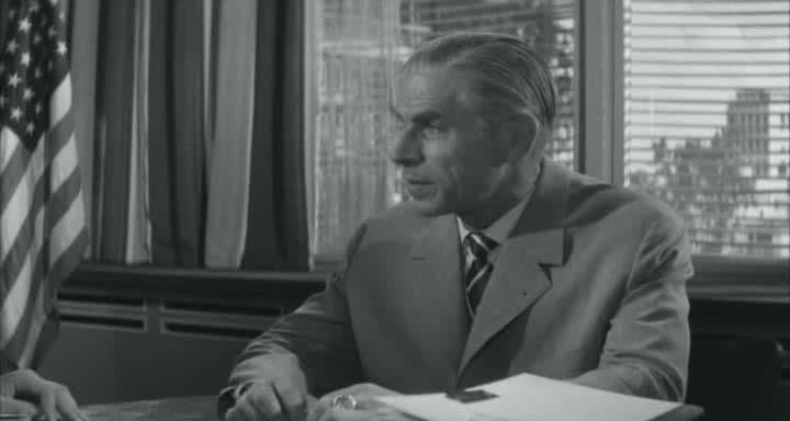 Кадр из фильма Совершенно секретно / For Eyes Only (1963)