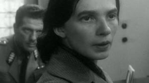 Кадры из фильма Девушка из банка / Zbrodniarz i panna (1963)